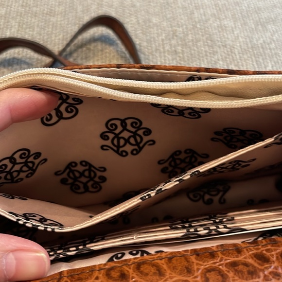 Jessica Simpson gator print shoulder bag - Picture 7 of 12